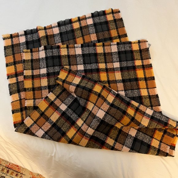 NWT Old Navy Tartan Plaid Scarf (Tan, Orange, Red, Black) Raw Edge - Picture 5 of 8